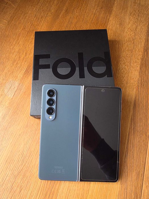 Samsung Galaxy Z Fold 4 12/256 GB