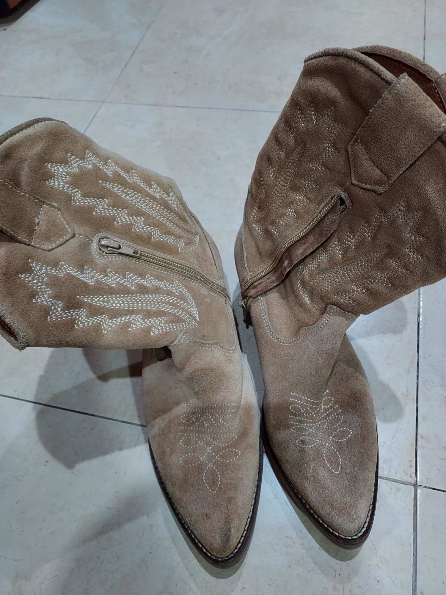 Vendo botas como novas