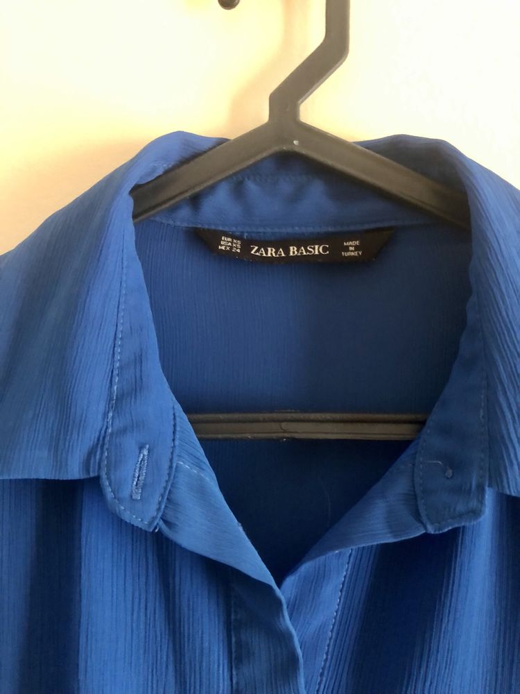 Blusa azul Zara XS