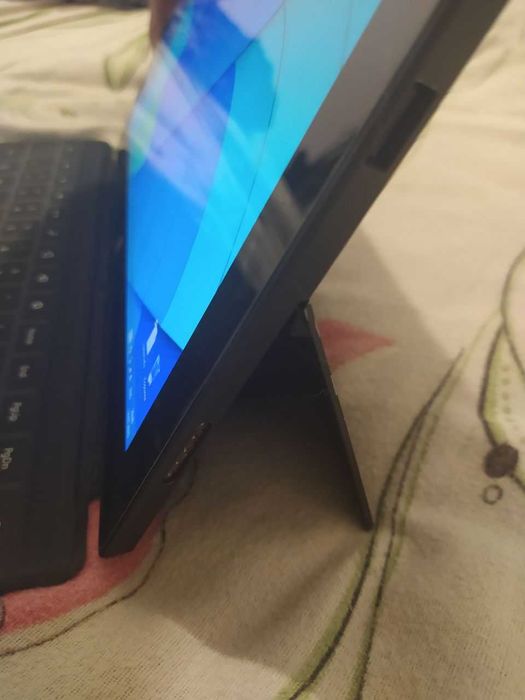 Планшет Microsoft Surface RT 64 ГБ, NVIDIA Tegra 3 (1.3 ГГц), RAM 2 ГБ