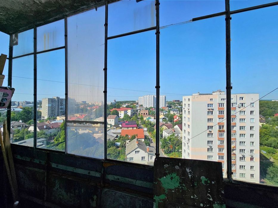Продаж 4 кімнатної квартири, вулиця Медової Печери, цегла