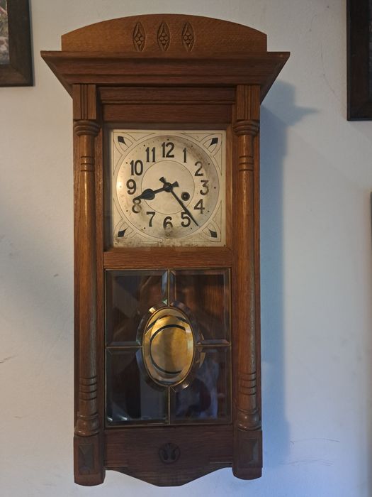 Ładny wiszący zegar Gustav Becker Silesia