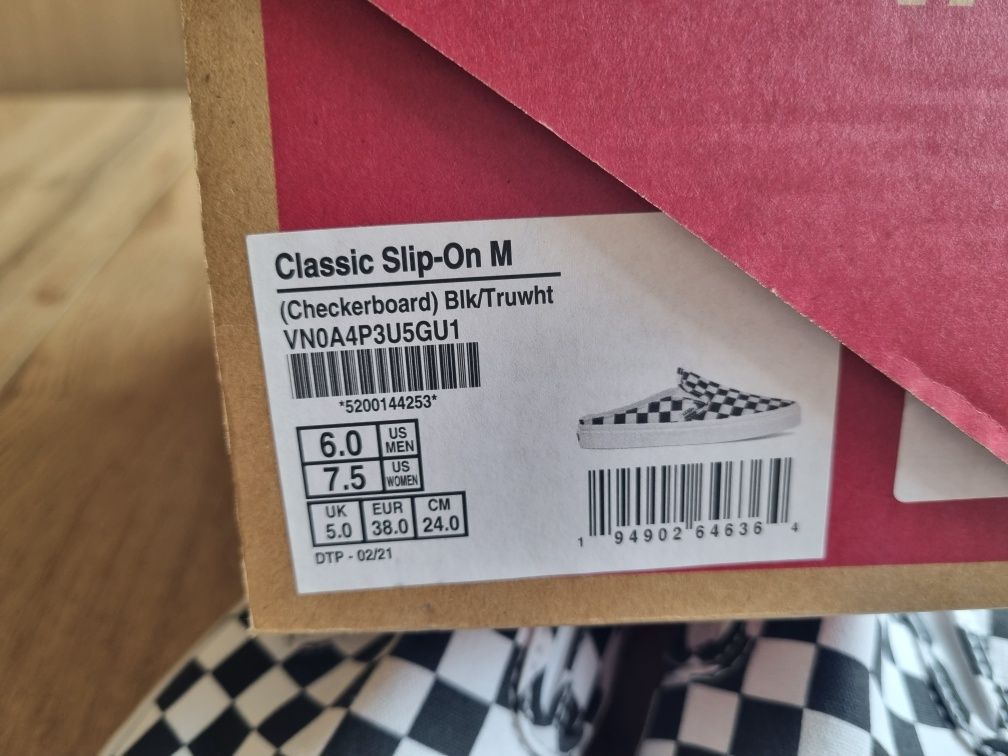 Buty- klapki firmy Vans- Classic Slip-on M