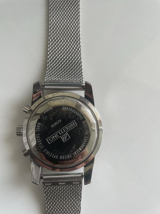 В продаже часы Breitling