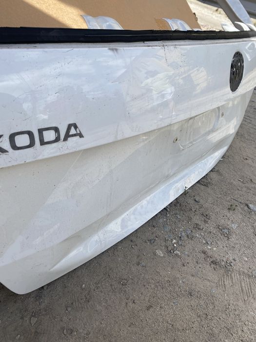 Кришка багажника (ляда) skoda octavia a7