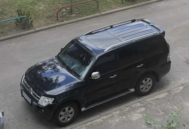Продам Паджеро Вагон 4