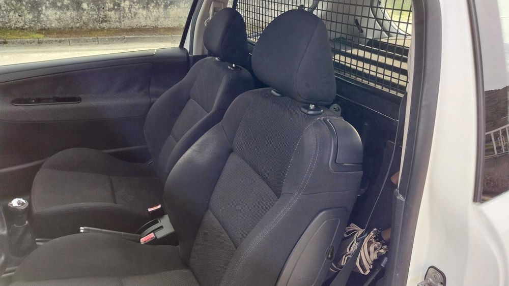 peugeot 207 1.6 hdi