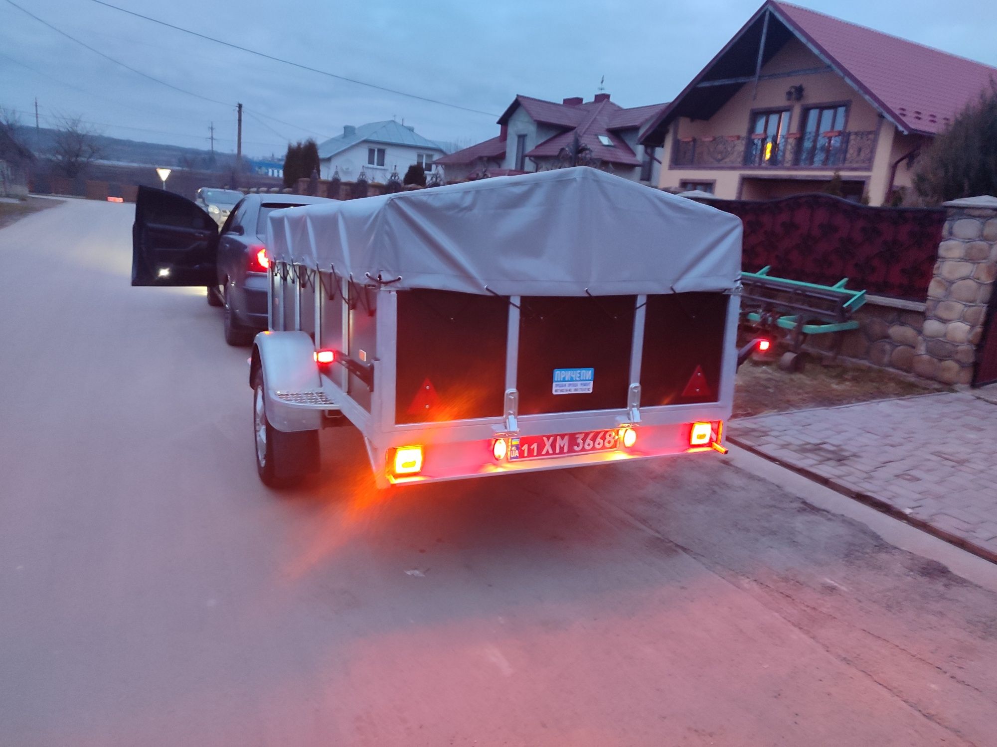 Прицеп причіп прицепи