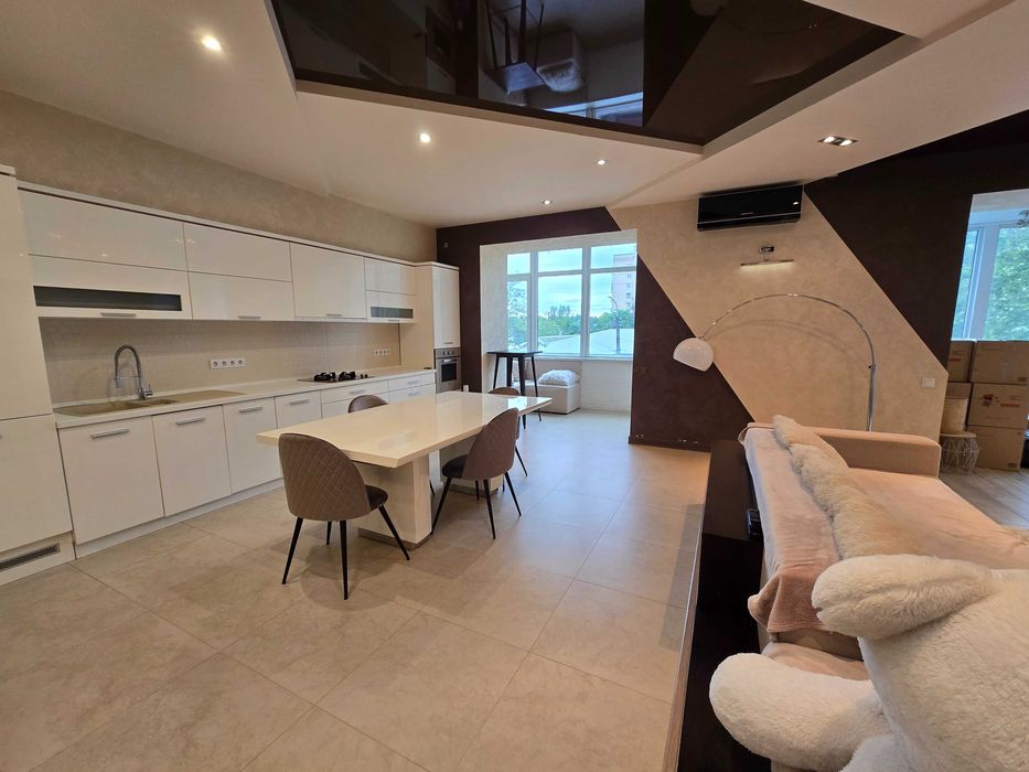 3 к квартира новобуд Центральний р-н вул Мала Морська / Адміральська