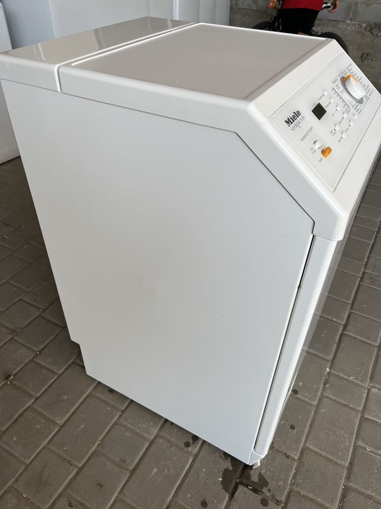 Пральна машина Miele на 5,5 кг. Ширина 45 см Висота 45 см