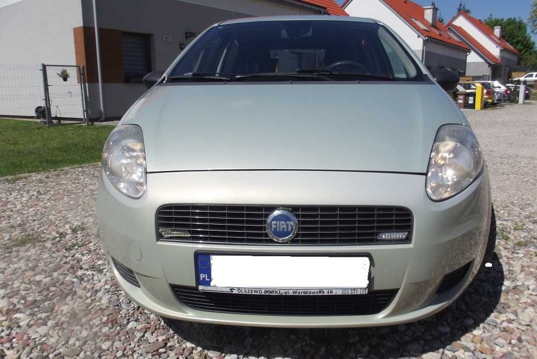 Fiat Grande Punto 1,4 benzyna, pięć drzwi, hak, 140 tys km.