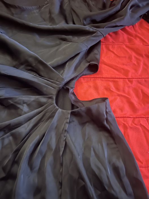 Vestido Preto comprido com racha