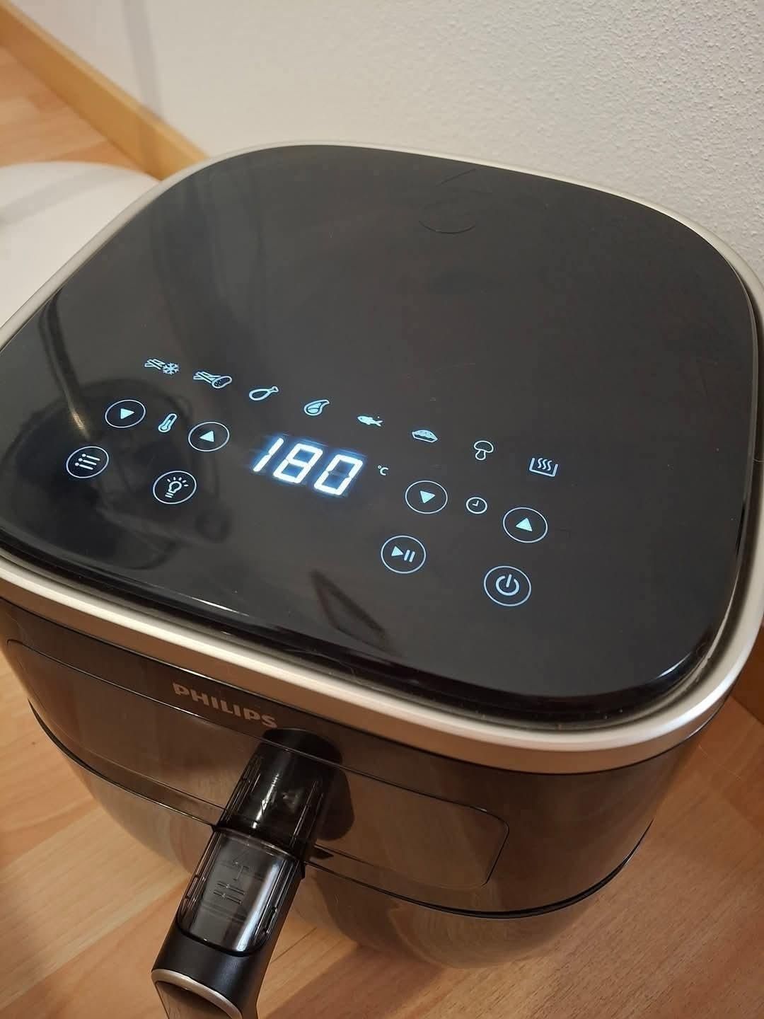 AIRFRYER PHILIPS NOVA NUNCA foi usada comprada na worten NOVA