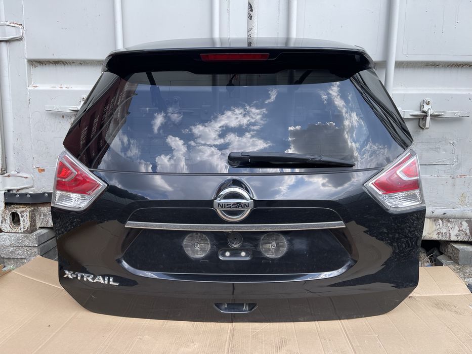 Nissan X Trail T32 Rogue G41 кришка багажника ляда