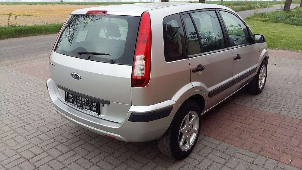 Na części Ford Fusion Silnik Skrzynia Maska Zderzak Drzwi Klapa Szyba