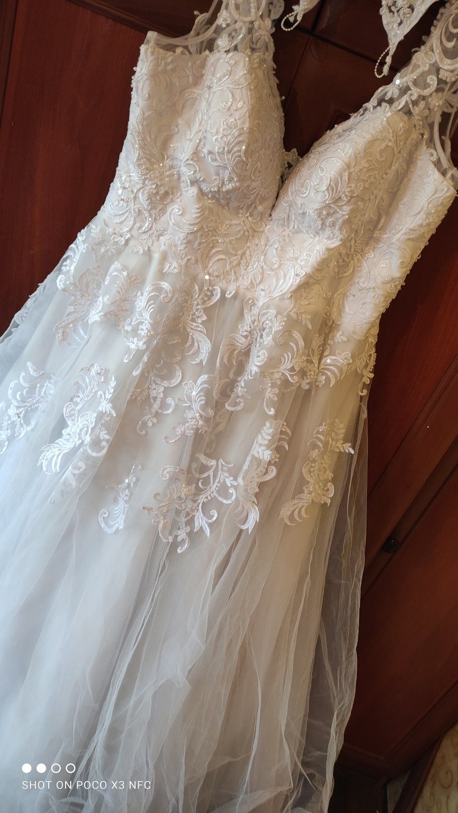 Продам свадебное платье очень красивое
