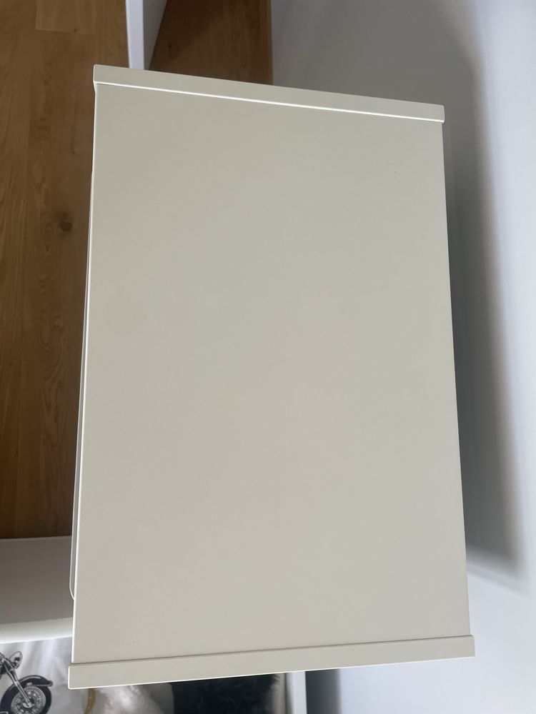 Regał półka z pojemnikami pudelkami Ikea trofast