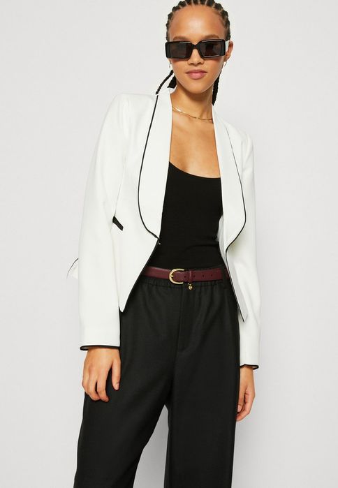 Żakiet biały slim fit Anna Field M