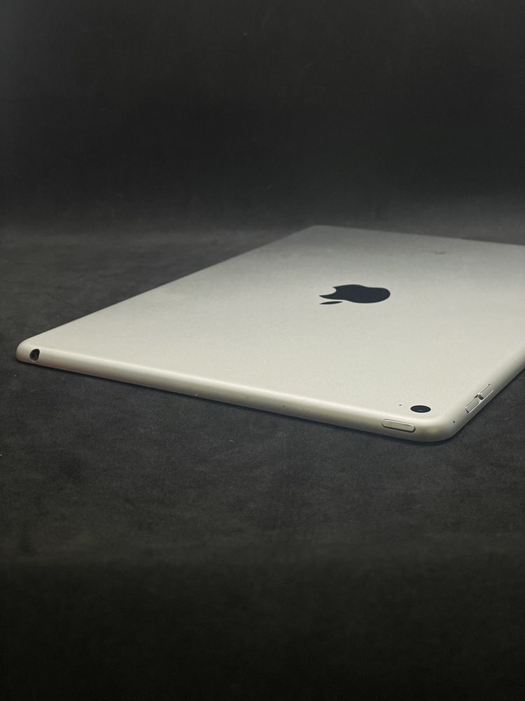Планшет Apple iPad Air 2, 64 GB. Wi-Fi, Silver, 2016р.