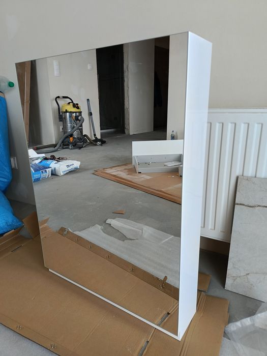 Na sprzedaż nowa nieużywana szafka łazienkowa