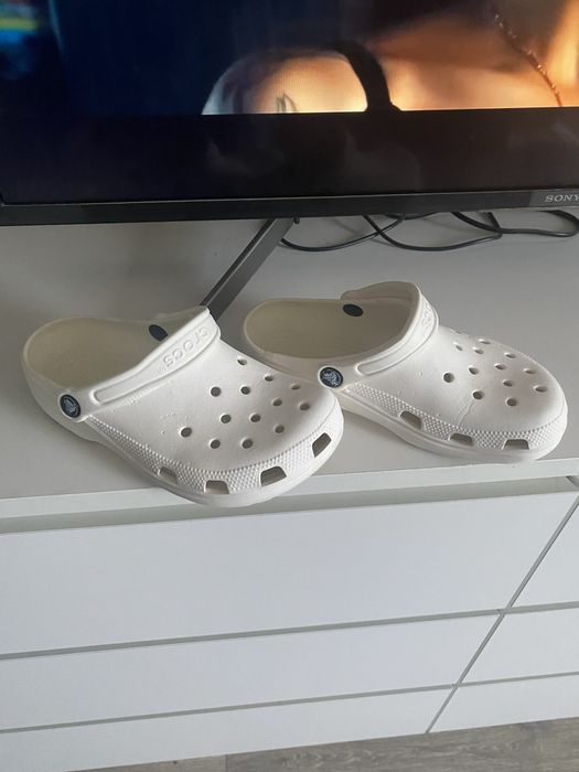Продам оригинальные Crocs