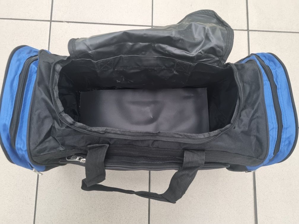 Niebiesko-czarna torba podrozna 80 cm