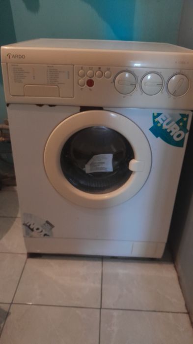 Продам стиральную машину ardo на запчасти