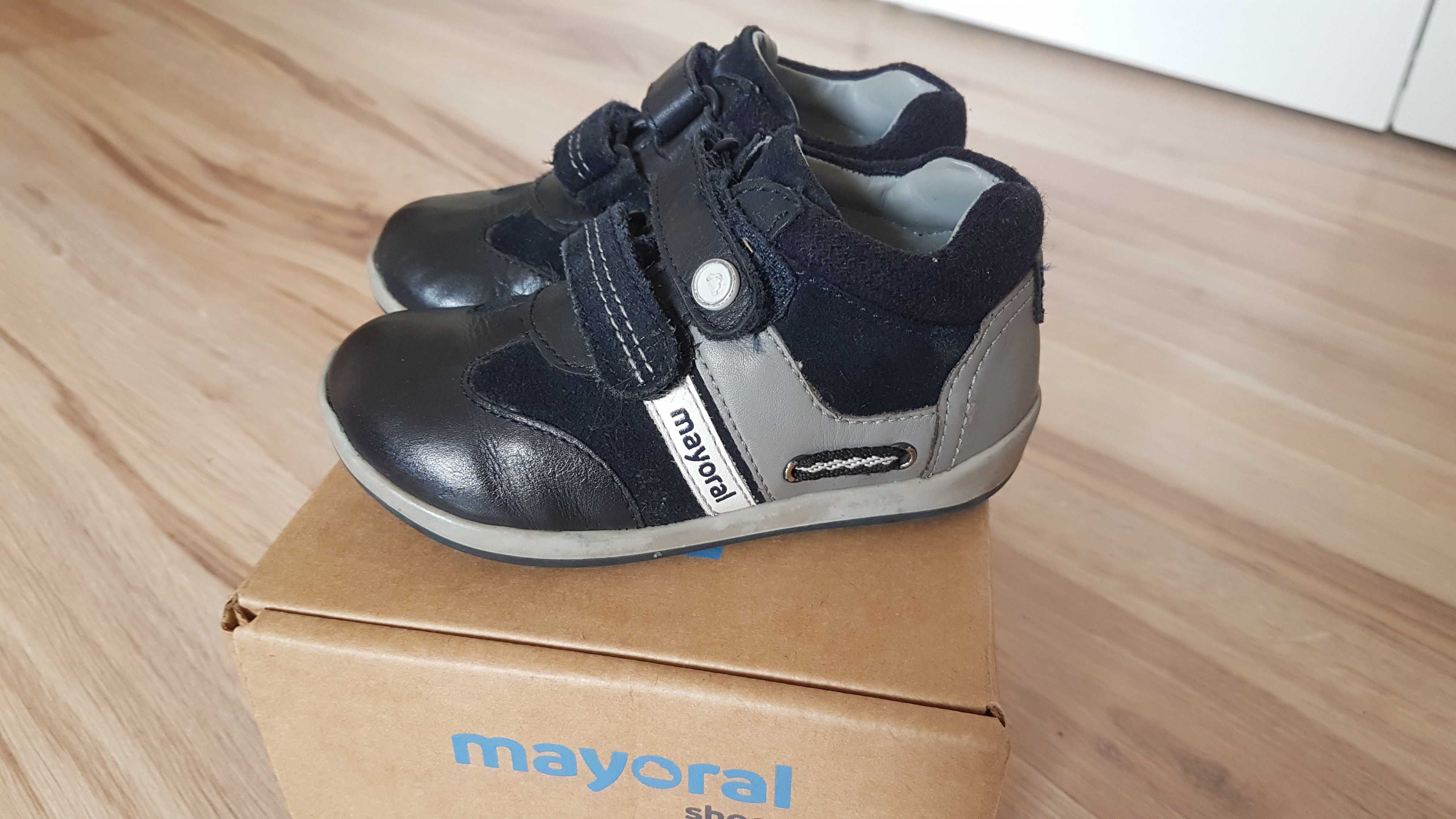 Buty chłopięce Półbuty MAYORAL r. 22