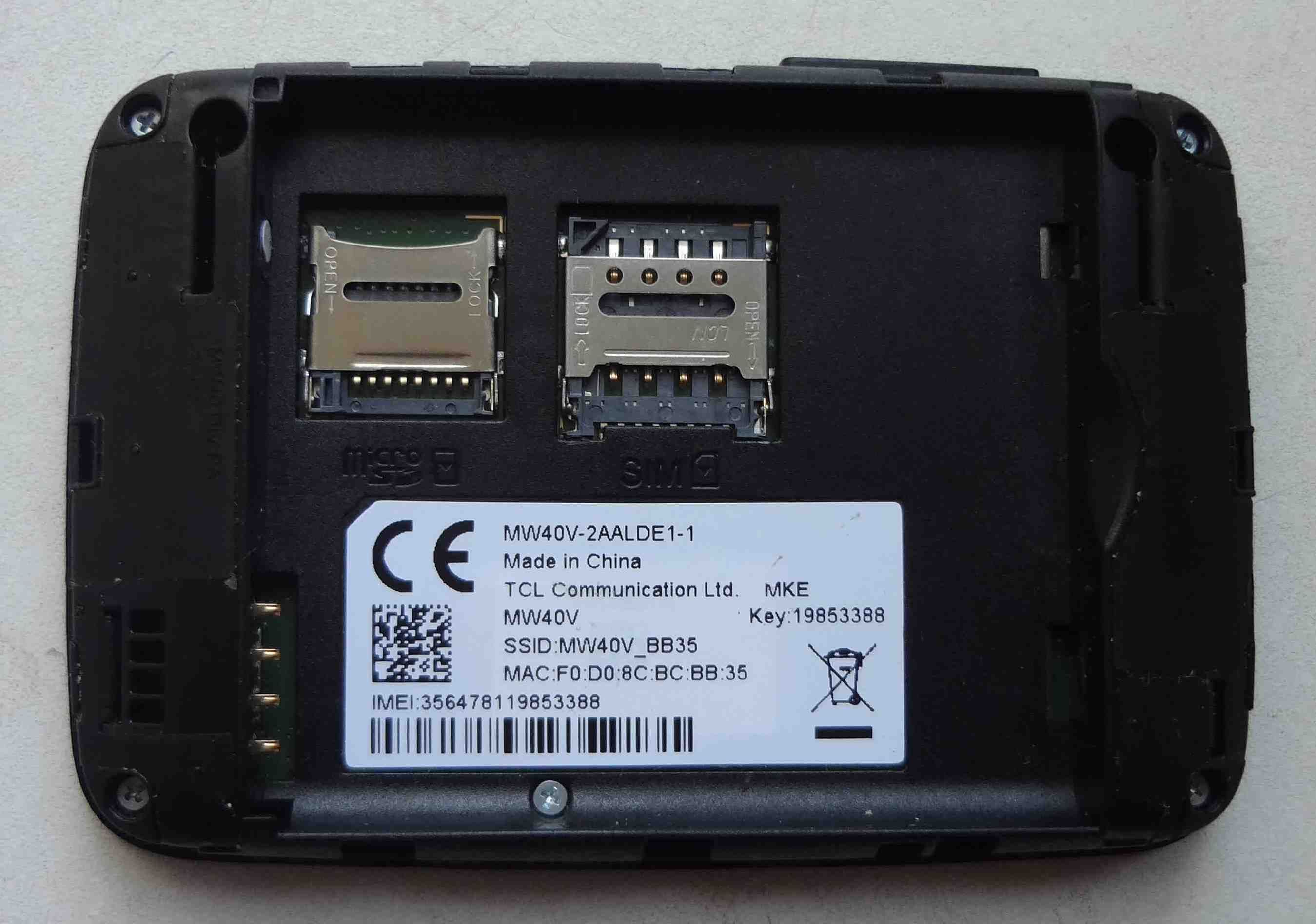 Модем Alcatel MW40V-2AALDE1-1 Wi-Fi роутер