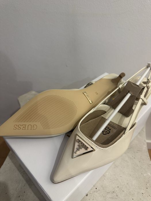 Sapato Guess Kitten Heels