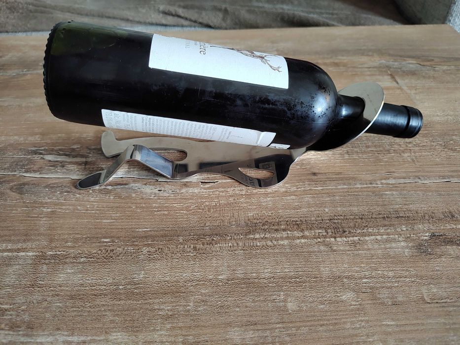 Stojak na wino Ludek