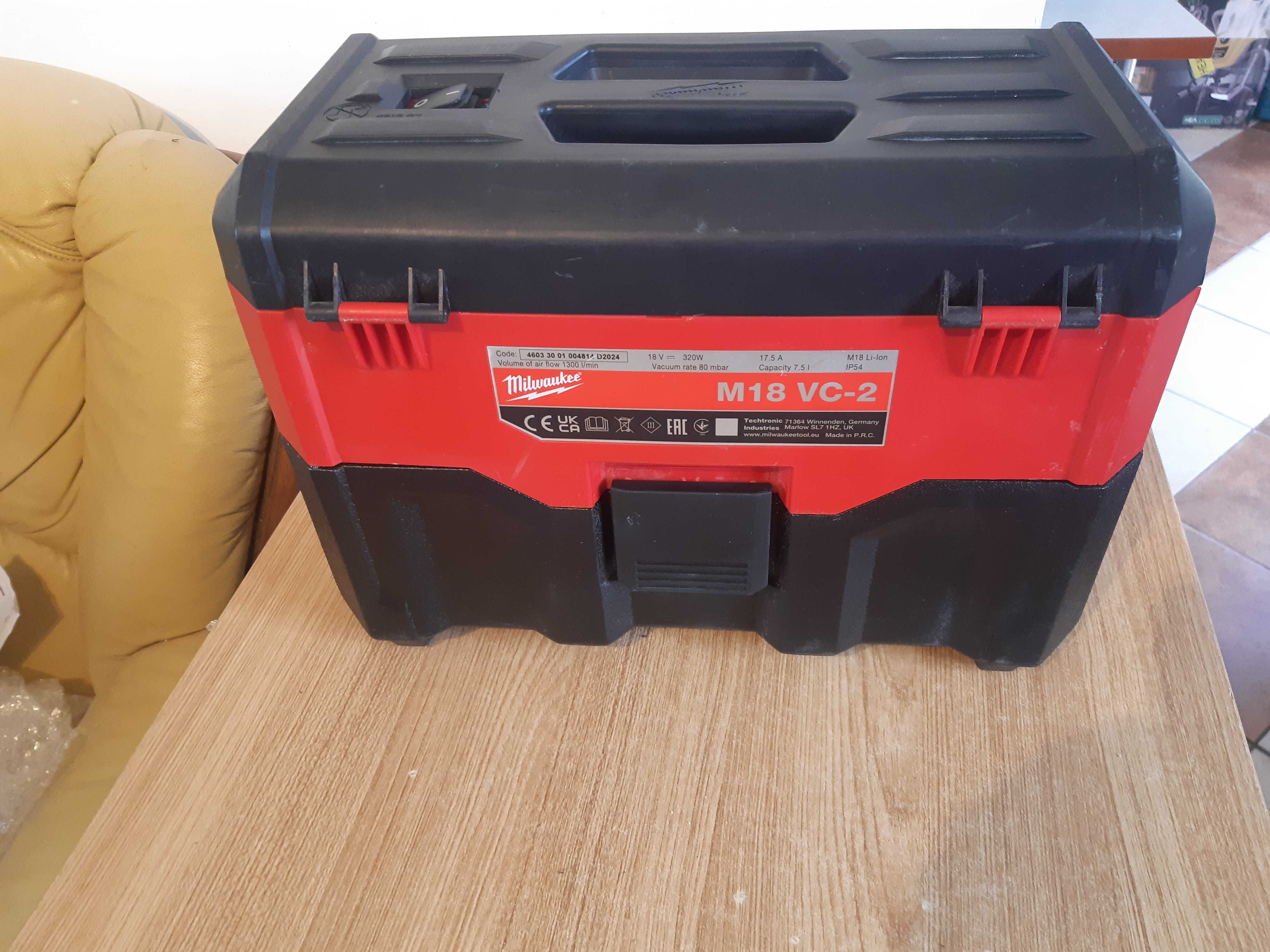 Odkurzacz przemysłowy Milwaukee M18 VC-2