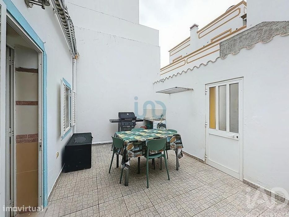 Casa / Villa T2 em Santa Luzia de 67,00 m2