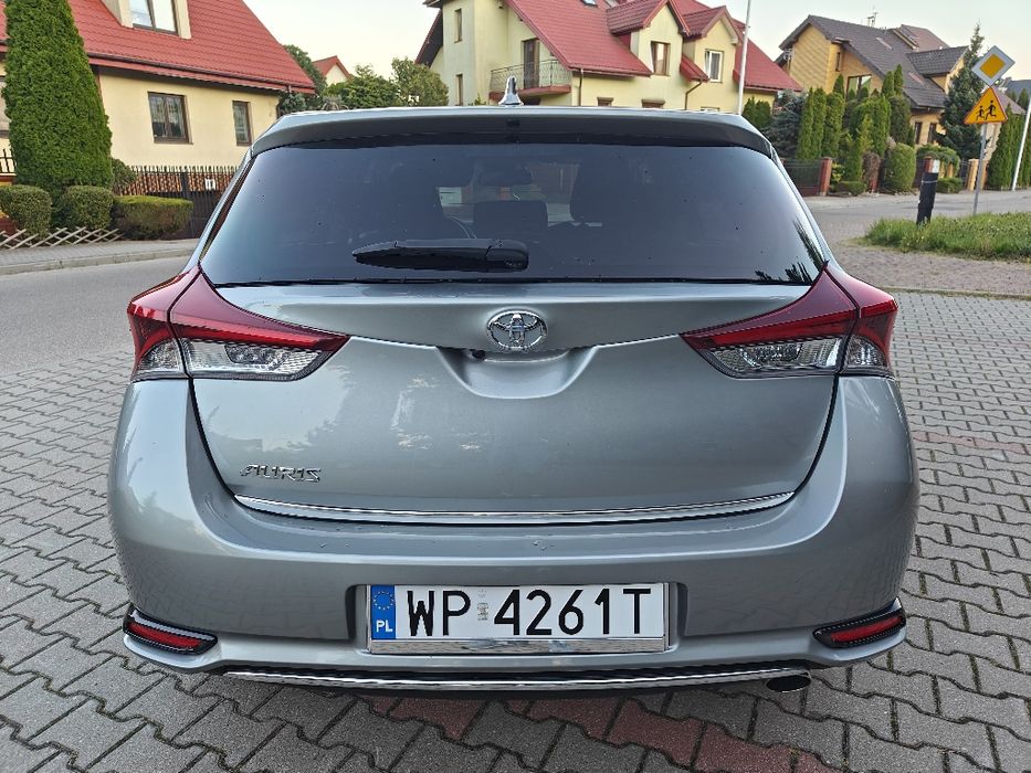 Toyota Auris 2017 benzyna.automat.wersja premium plus