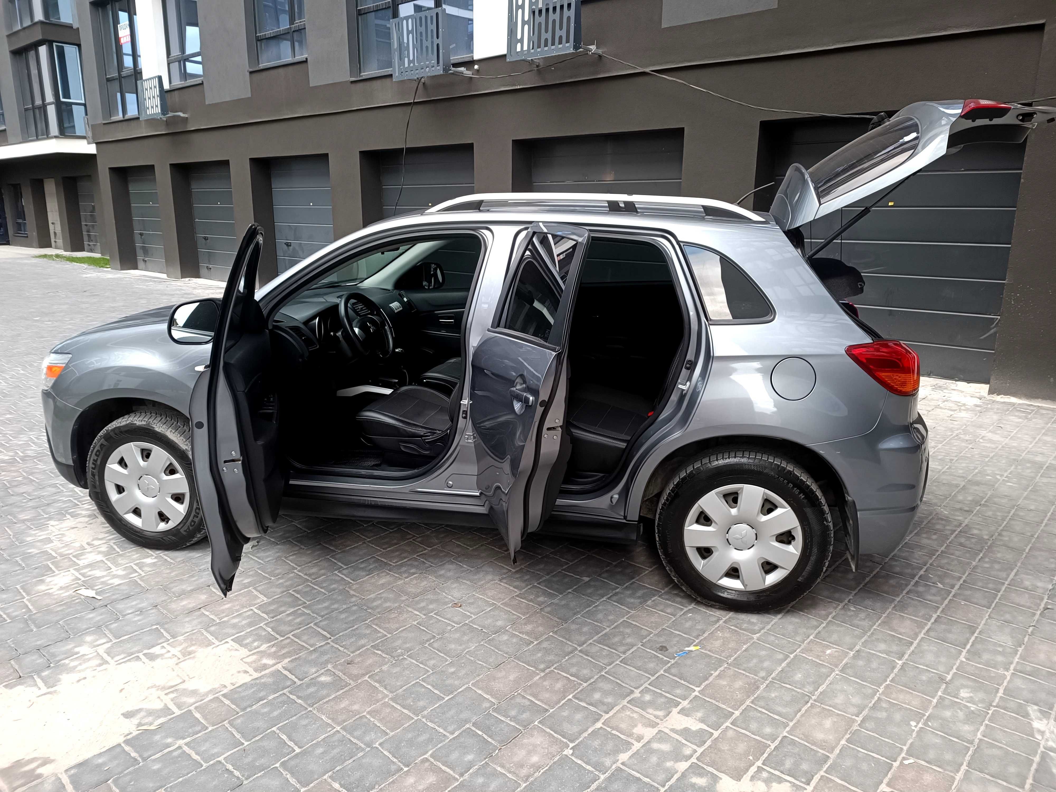 Mitsubishi ASX 2011 1.6 бенз. 5-ст. МКПП
