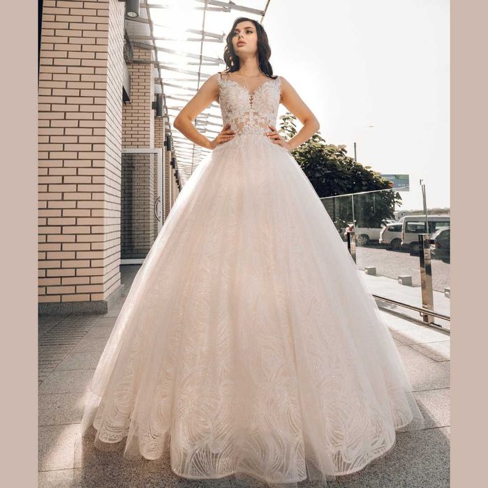 Vestidos de Noiva da ROSSY NOIVAS, todos com desconto.