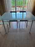 Mesa de cozinha elegante