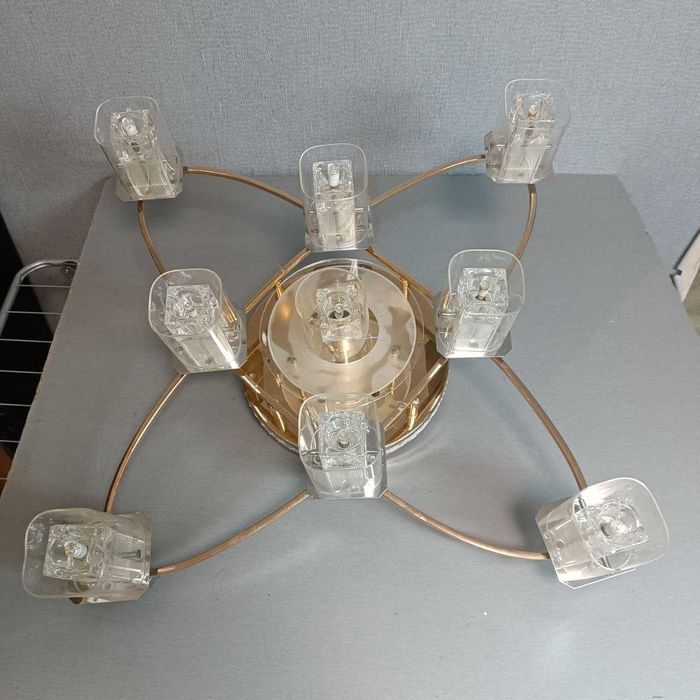 Люстра led светодиодная потолочная металл 60 см 10-60w
9 ламп+ лента