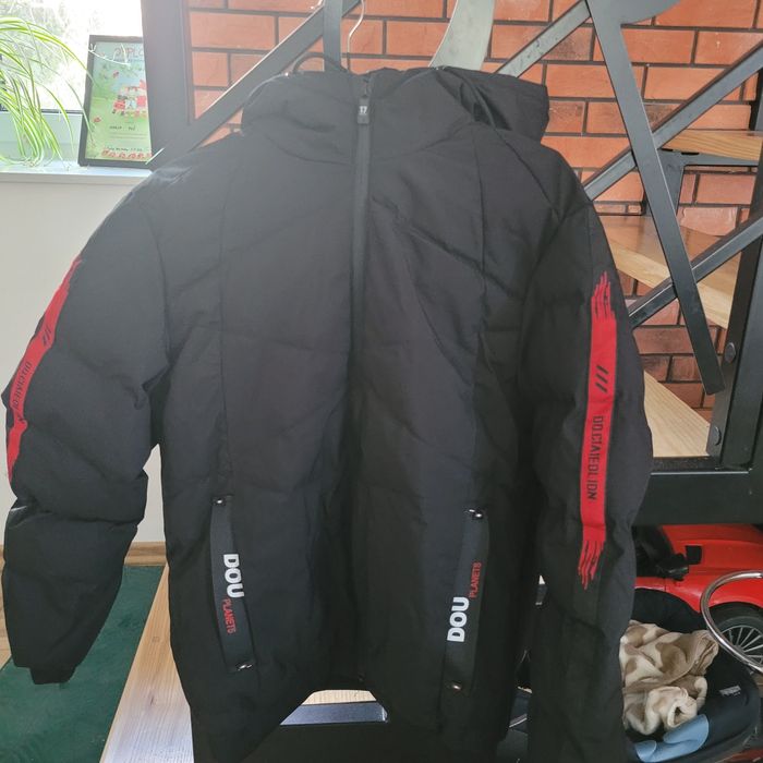 Nowa kurtka DOU Planets . Rozmiar L 170/88A