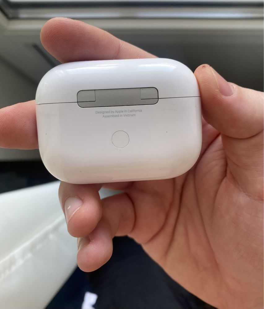 Кейс Apple AirPods Pro оригинал