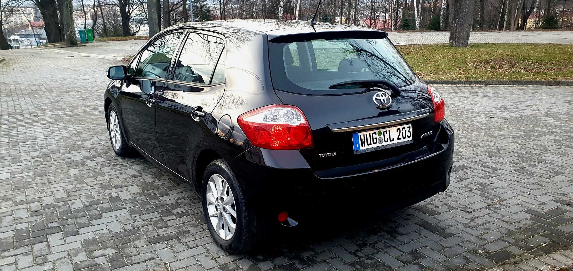 Toyota Auris 1.6 plus gaz piękna bez korozji Niemcy