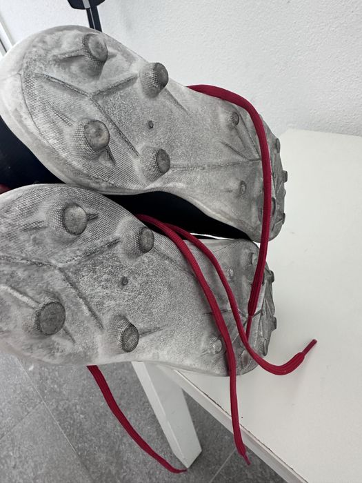 Chuteiras de futebol nr 36, como novas