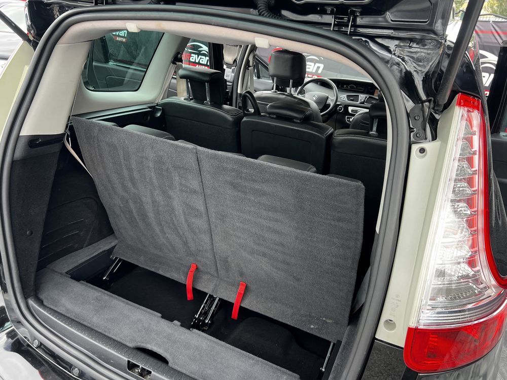 Renault Grand Scenic Bose из Швейцарии
