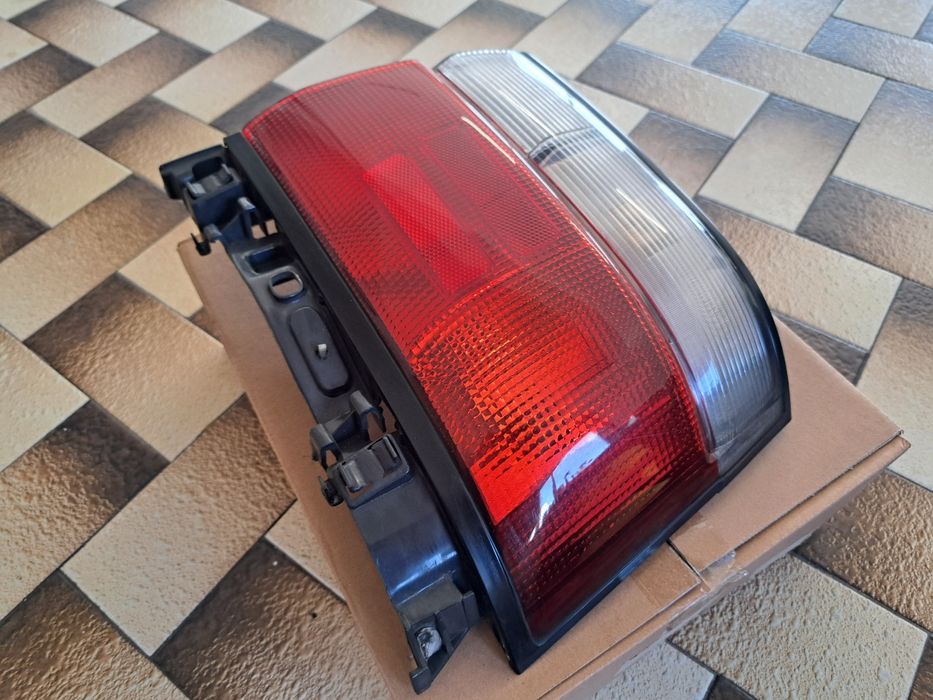 Farolim Toyota Corolla STARVAN