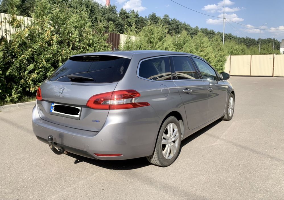 Аренда Викуп Пежо-308 SW (Peugeot-308 SW) 2015 р.в. универсал