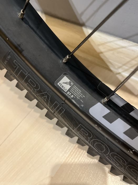 Koło MTB/ENDURO Przód - kompletne z oponą bezdetkową!