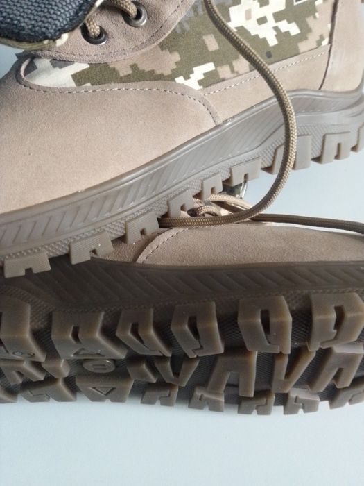 Ботинки демисезонные 47 размера