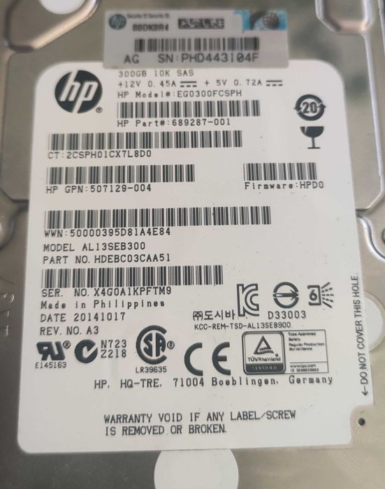 Dyski twarde serwerowe 2 sztuki 300 GB 10k Sas