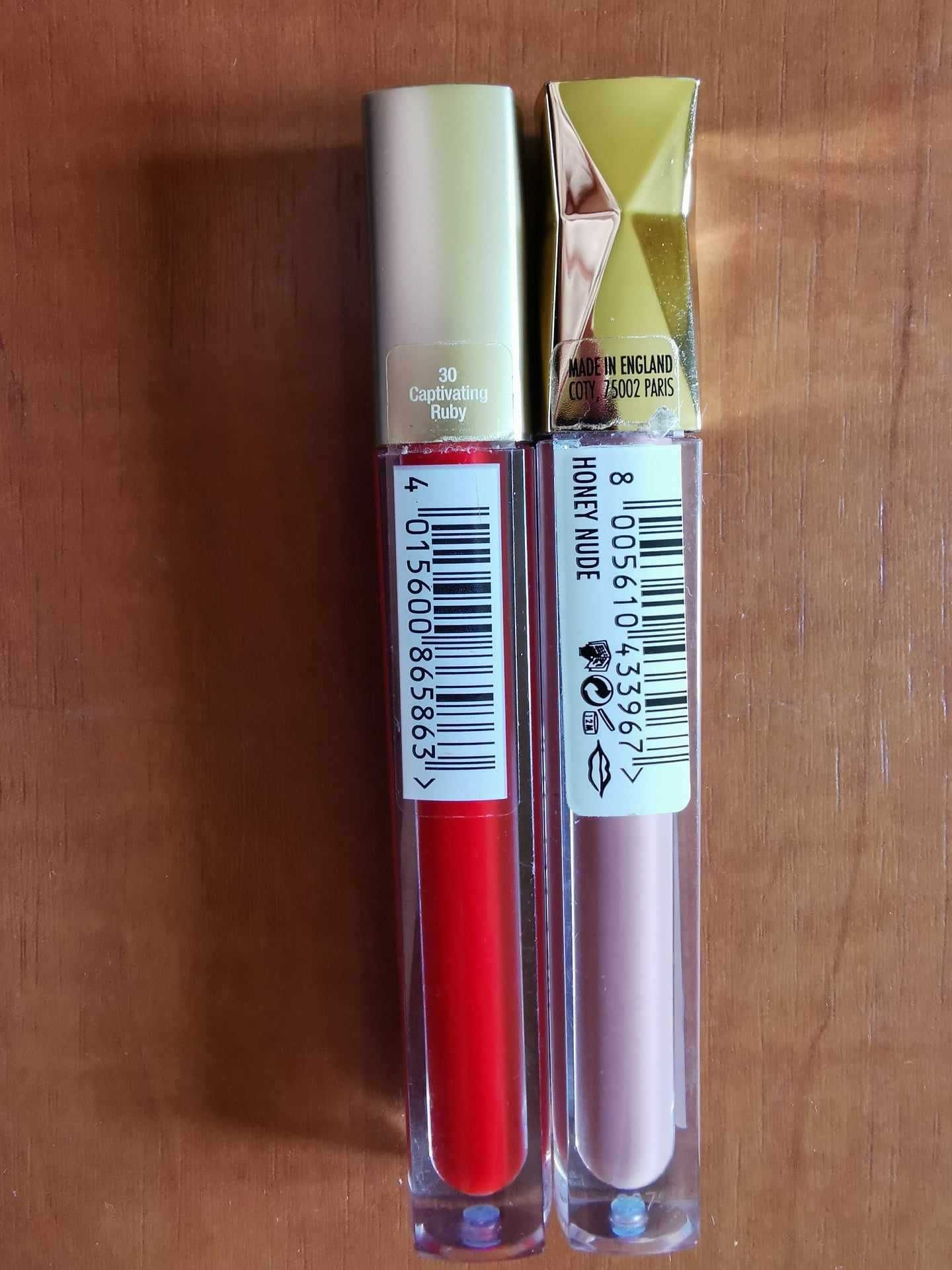 2 praktycznie nowe blyszczyki L'oreal czerwony i beżowy