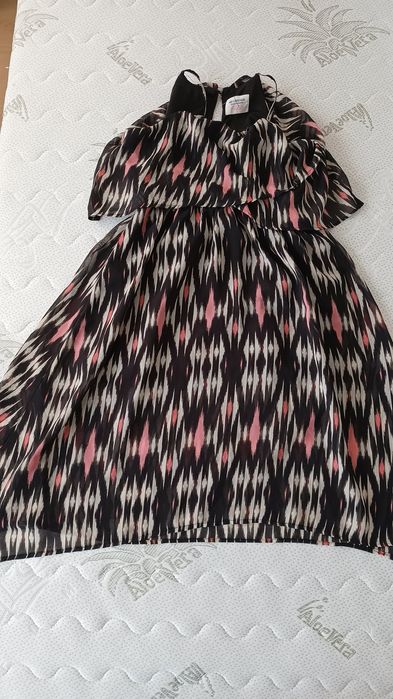 Piękna sukienka H&M rozm. 134